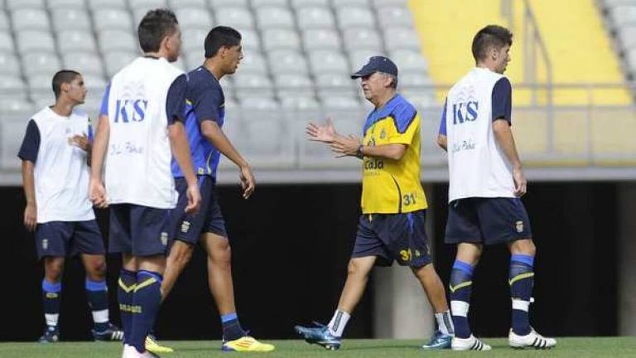 Rodríguez viaja sin excedentes