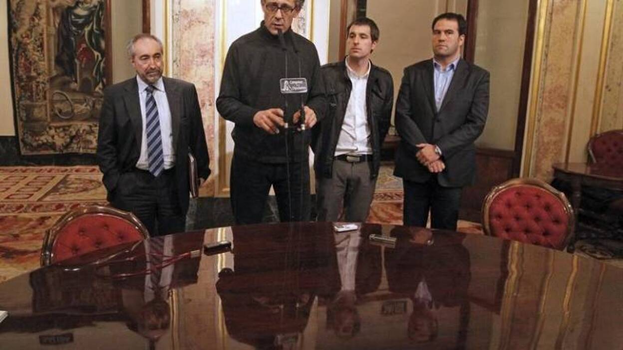 Amaiur acusa al PP de querer "acallar la voz" de los vascos