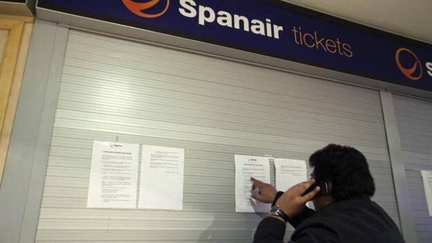 El cierre de Spanair afecta este sábado, a unos 1.400 pasajeros en Canarias