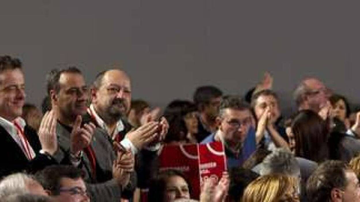 Rubalcaba, elegido nuevo secretario general del PSOE