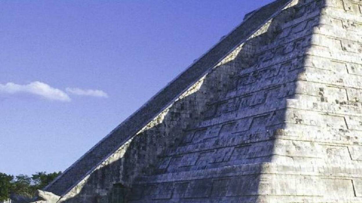 2012 Puede revelar a los verdaderos mayas: guerreros y sanguinarios