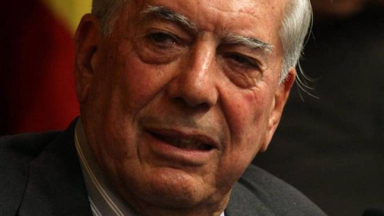 Vargas Llosa recibirá el 16 de mayo el título de Hijo Adoptivo de Las Palmas