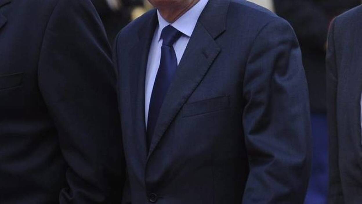 Ayrault, el discreto germanófilo que dirigirá el primer Gobierno de Hollande
