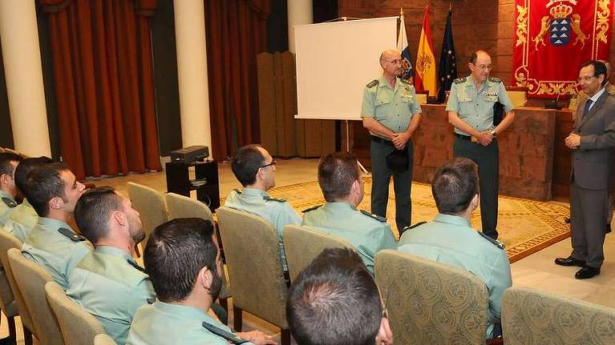 Visita a Canarias de estudiantes de la Guardia Civil de Aranjuez
