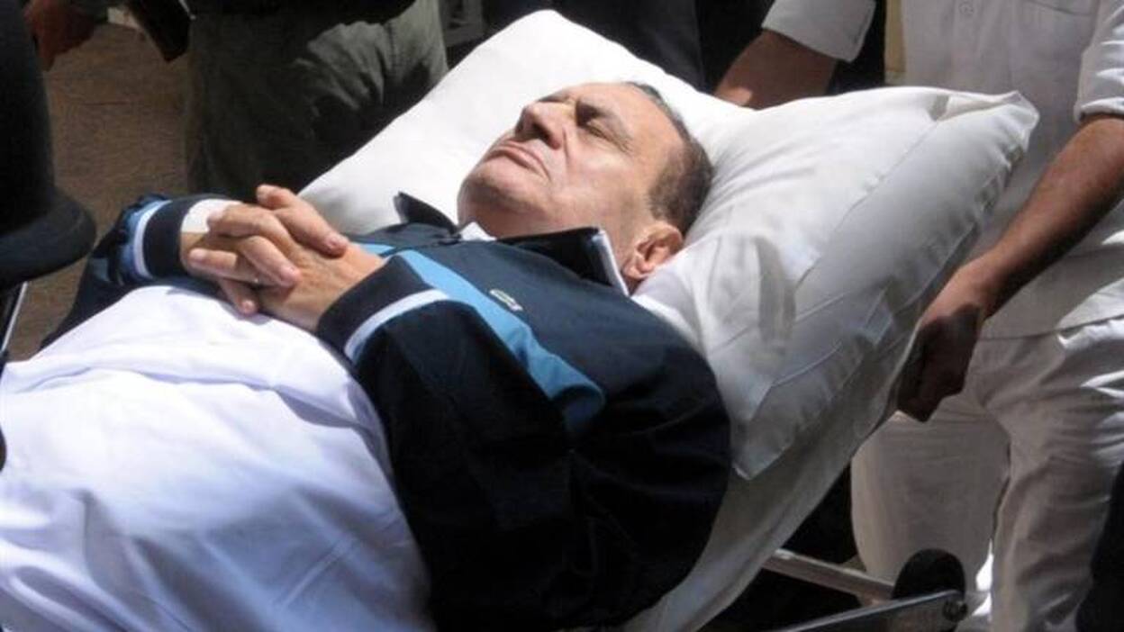 Hosni Mubarak, clínicamente muerto