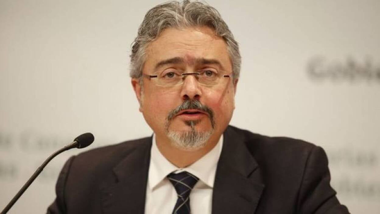 El Gobierno canario estudia recurrir ante el TC el copago sanitario