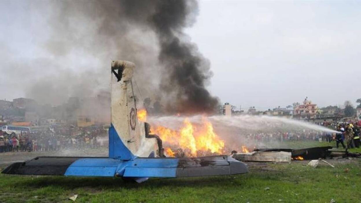 Diecinueve muertos en un accidente de avión en Katmandú