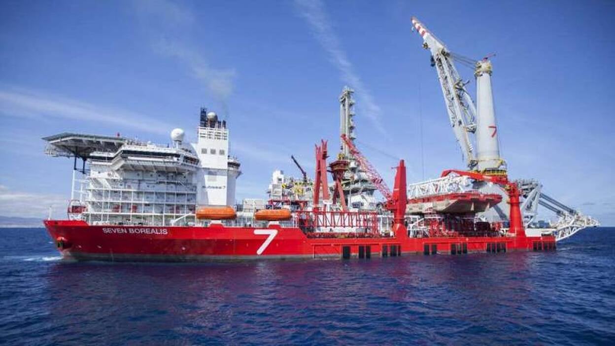 Canarias, en la ruta de los buques de crudo hacia África