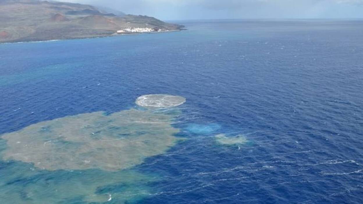 Las propiedades del agua en torno al volcán herreño continúan anómalas