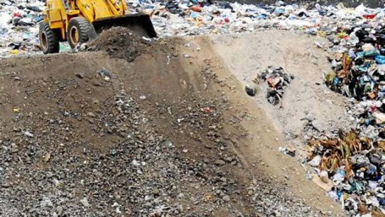 Cardona y Bravo impulsan el nuevo vaso del vertedero