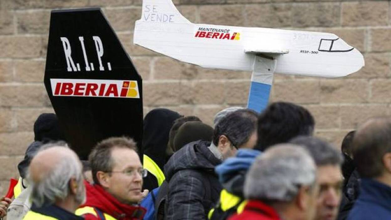 La huelga en Iberia cumple el 100 % de servicios mínimos en Canarias
