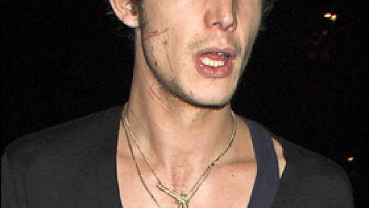 El ex de Winehouse, arrepentido de haberla iniciado en sus adicciones