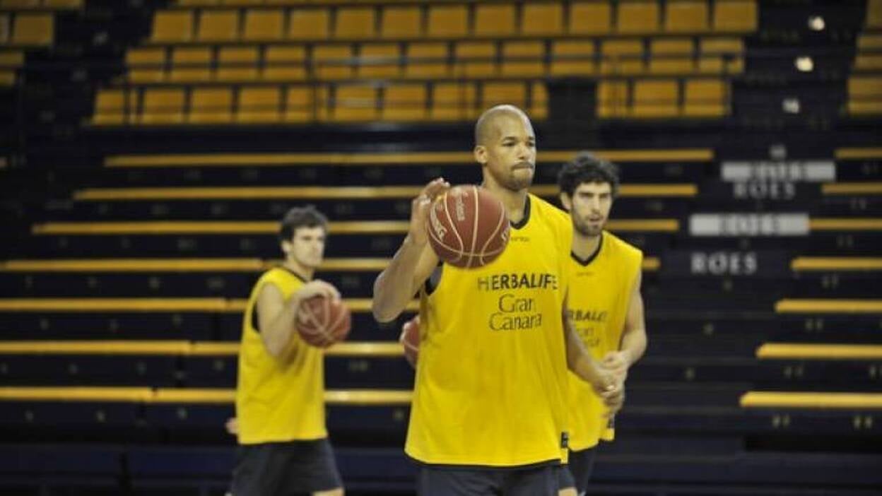 Báez: «Nos hemos quitado un mal pensamiento de encima»