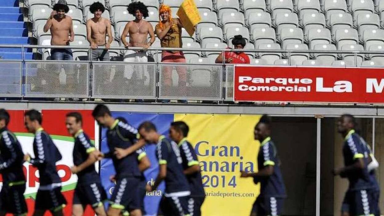 La afición, entregada a la UD