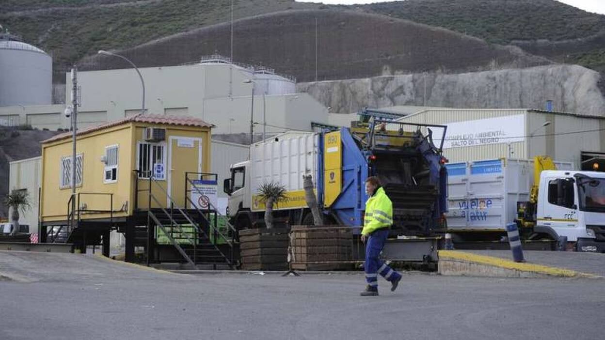 El juez ordena catas en el vertedero de Salto del Negro