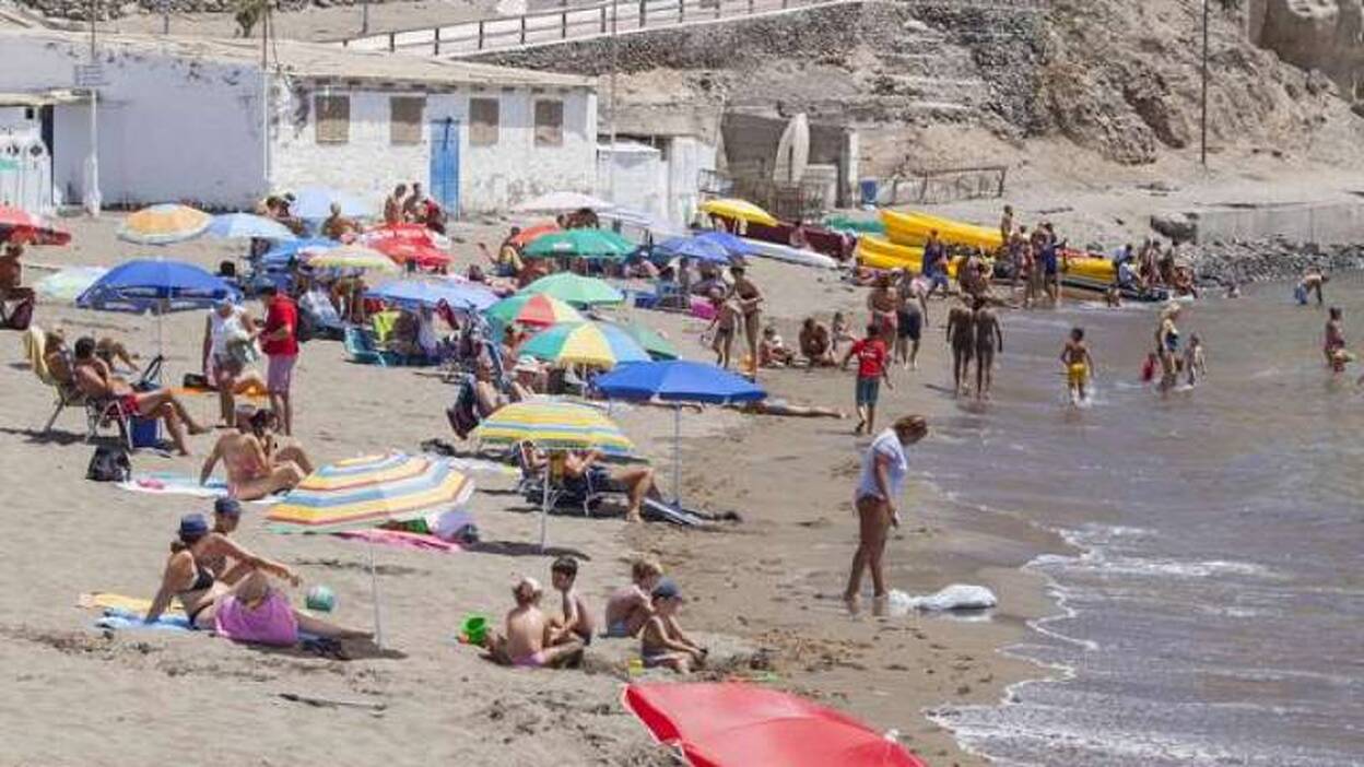 Remanso de paz, arena, mar y sol