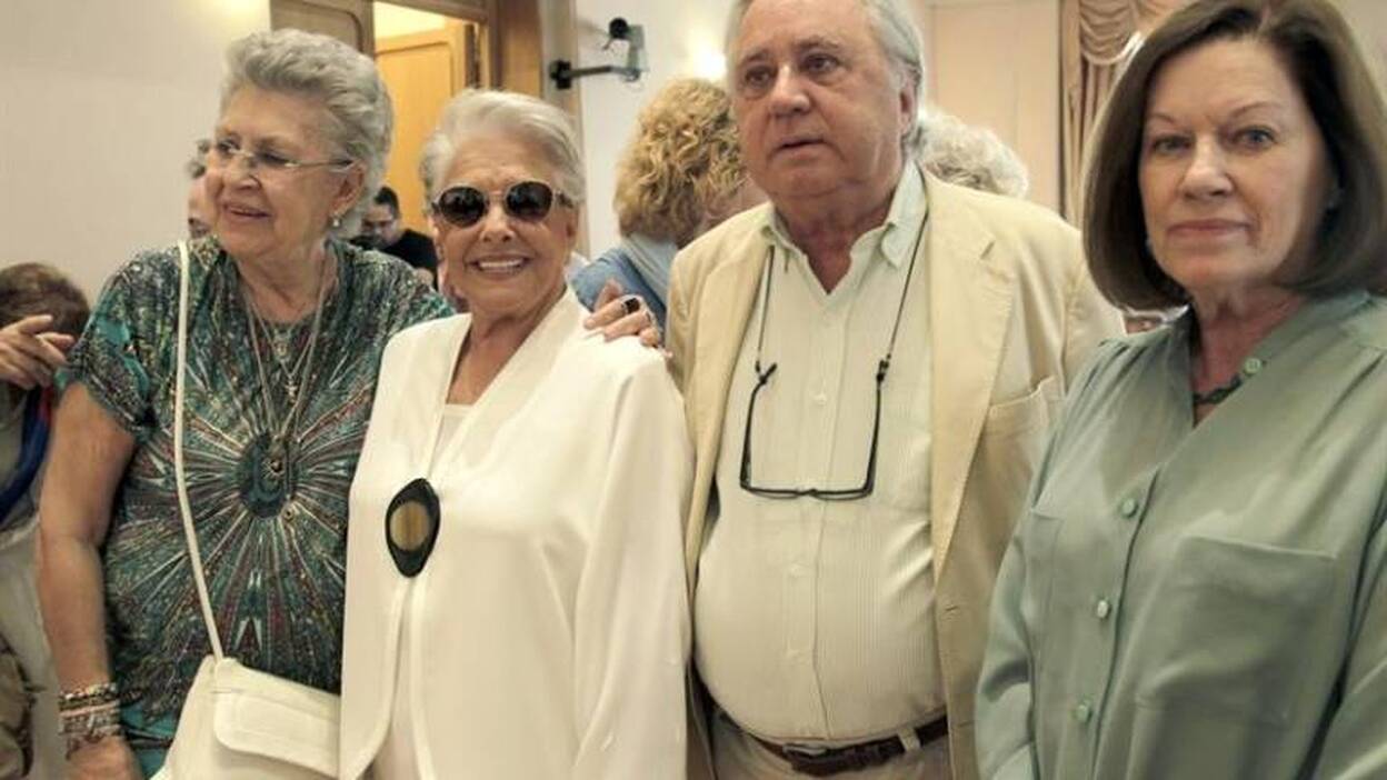 Lola Herrera demuestra en sus memorias "la fortaleza del débil"