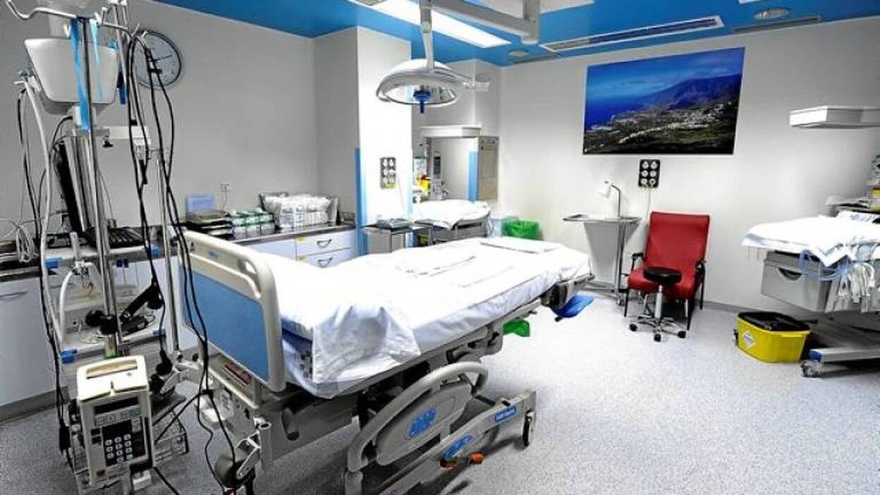 Matronas del Materno piden sus plazas en maternidad