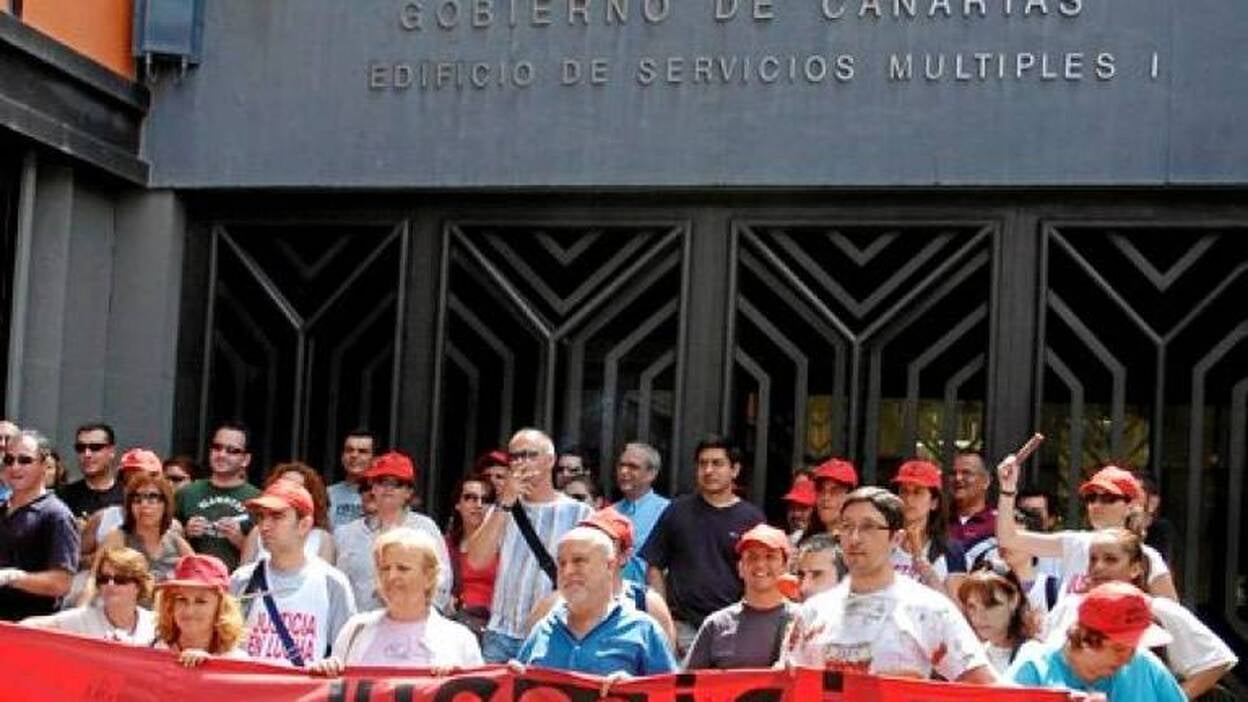 Los empleados de justicia reclaman su paga extra