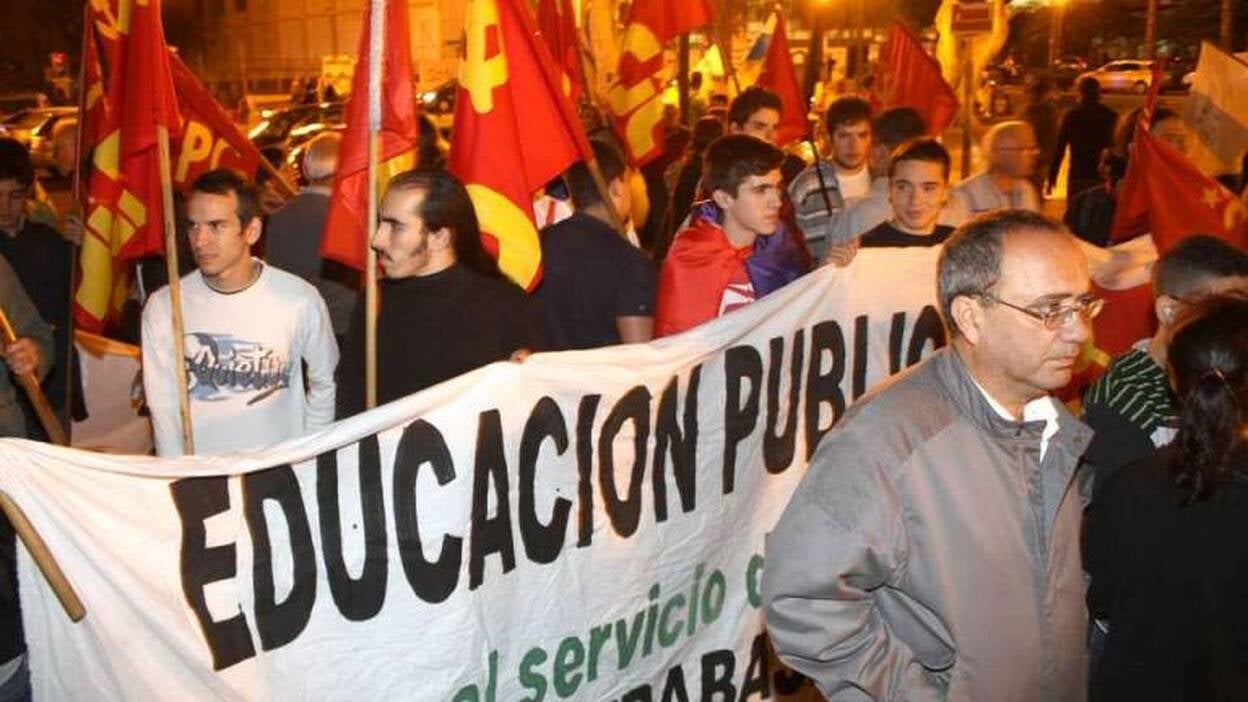 Estudiantes en la capital grancanaria contra la LOMCE