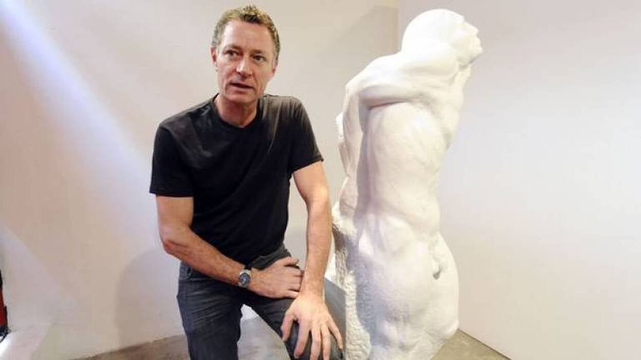 La galería Saro León cumple 25 años con Manolo González