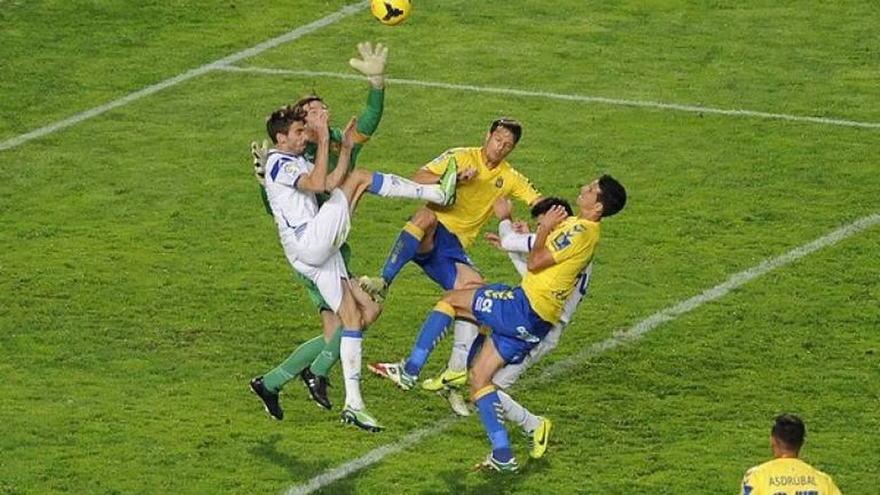 Entre la injusticia y la impotencia (0-1)