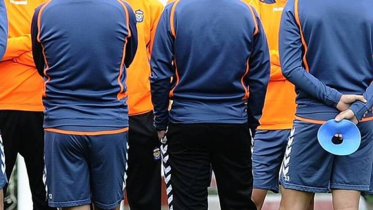 Discurso plácido, tormenta interna