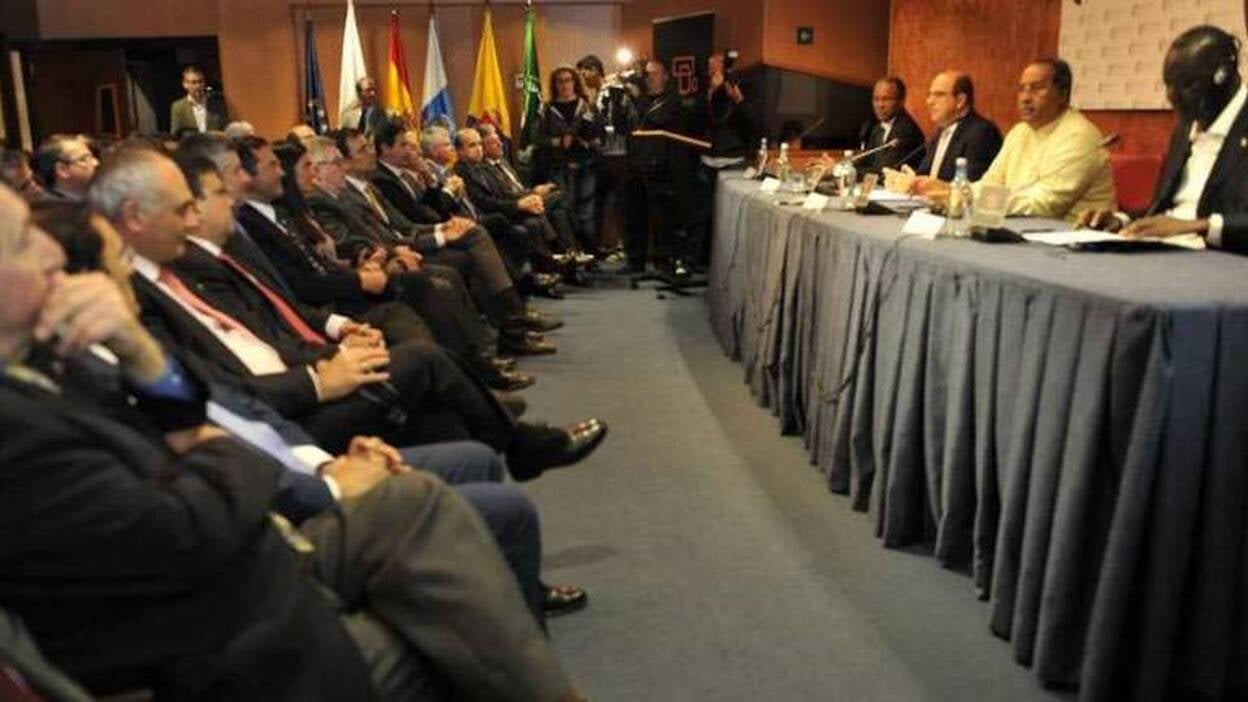 Impulso de colaboración municipal del África Occidental