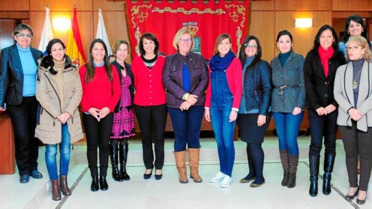 &#8216;No&#8217; a la &#8216;ley Gallardón&#8217; en dos municipios del PP