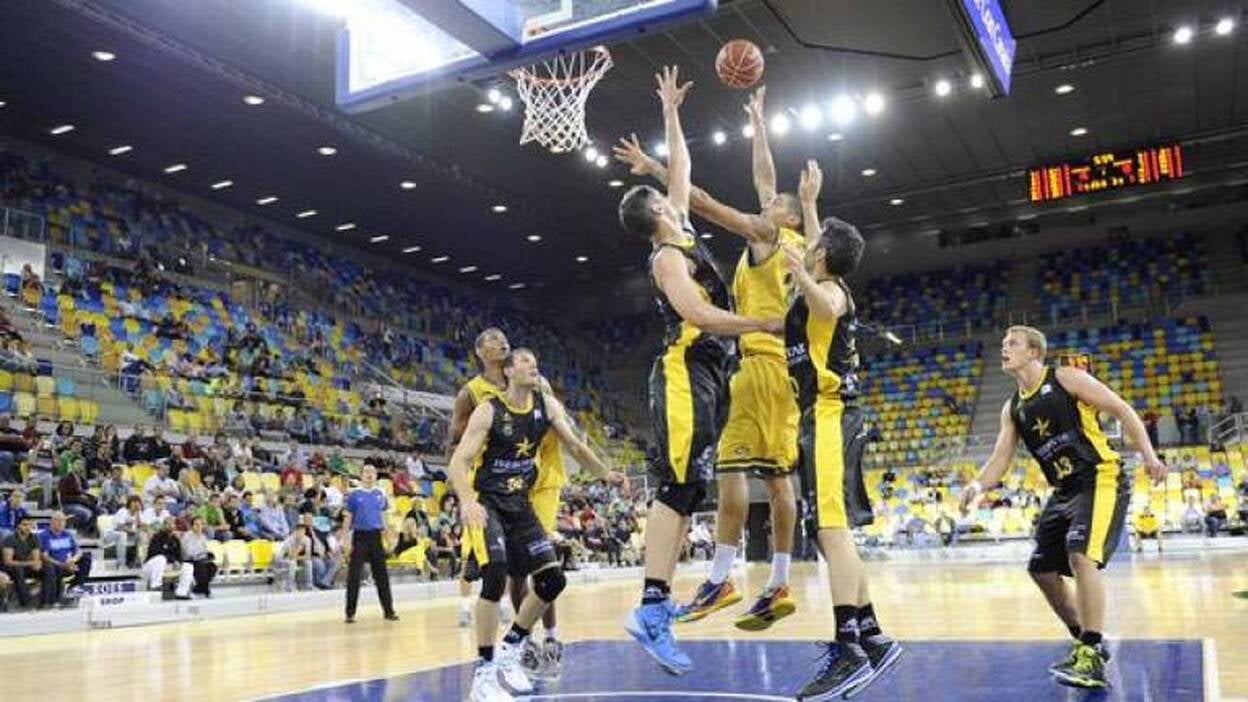 El Gran Canaria Arena se busca fallos