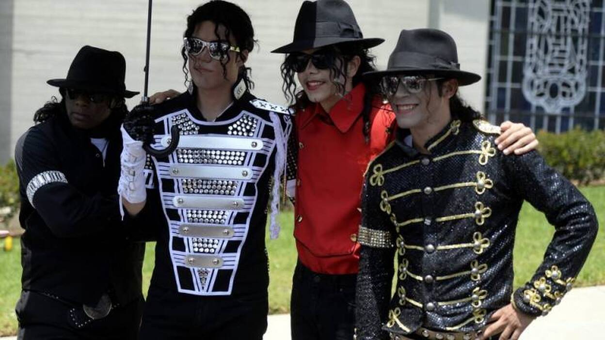 Los fans de Michael Jackson le rinden tributo