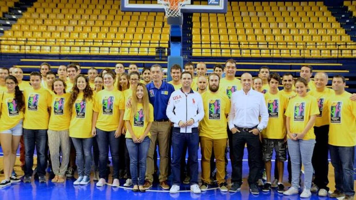 Inauguración del Clínic de Árbitros de Baloncesto