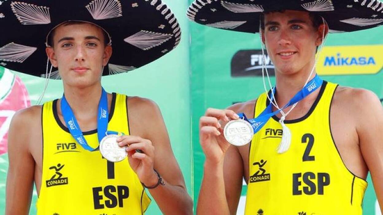 Plata histórica para los jugadores del Vecindario Jiménez y Huerta