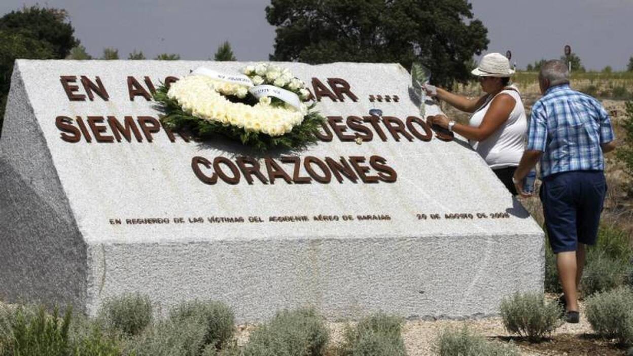 Homenaje a las víctimas en Barajas