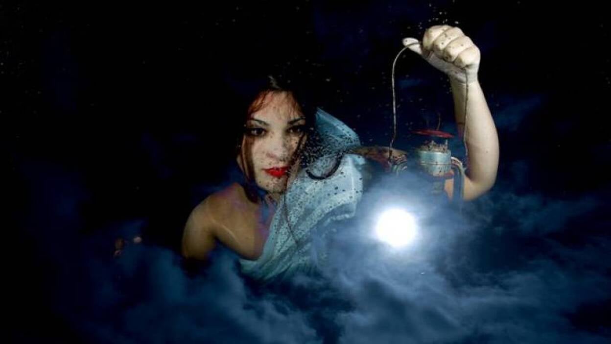 Arte bajo el agua del Charco Azul