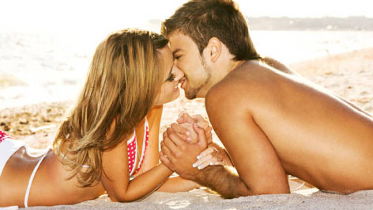 En un beso se transfieren 80 millones de bacterias