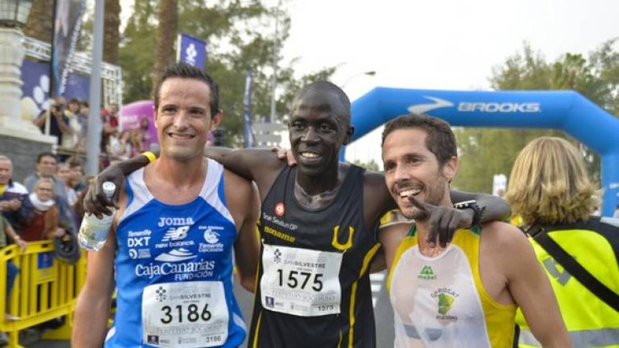 Más de 7.000 atletas participan en la San Silvestre 2014