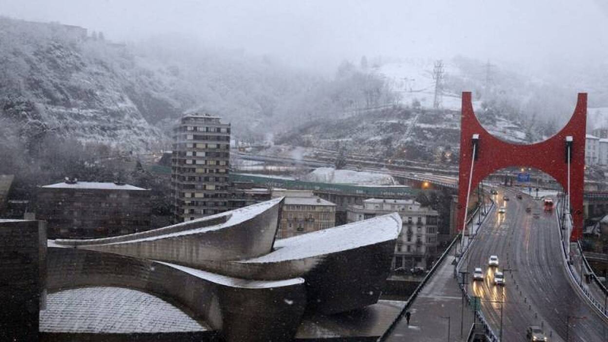 La nieve congela la Península