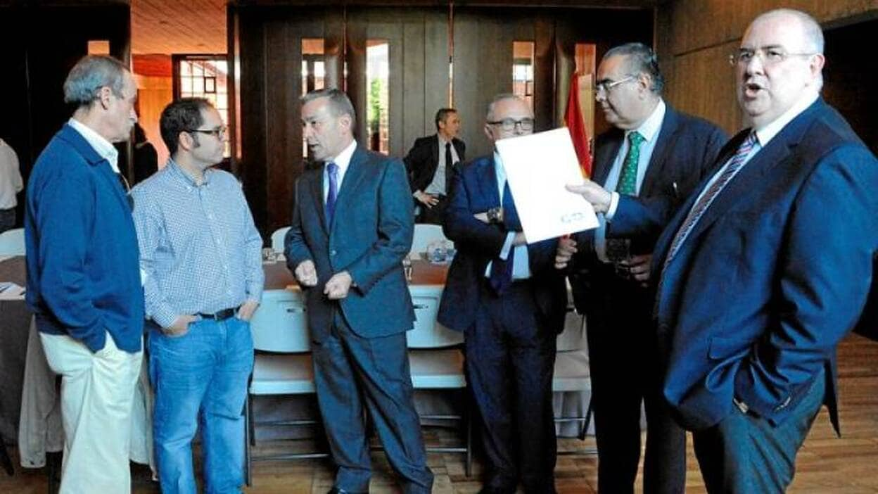 El Gobierno asume como propio el REF económico de los empresarios