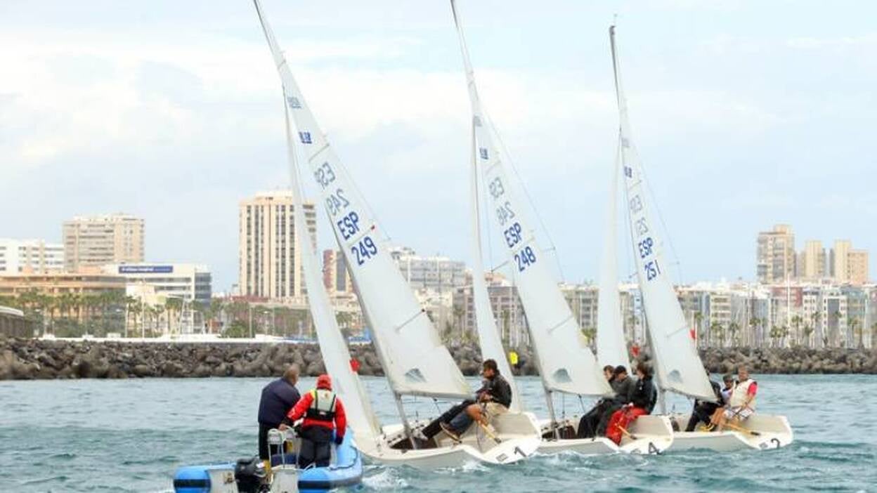 El Yacht Club de Costa Esmeralda, líder trass la primera jornada