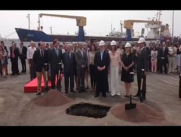 Colocada la primera piedra del acuario Poema del Mar