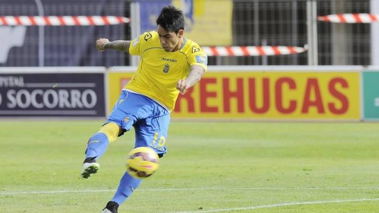 La UD comprará el viernes a Araújo y hará seis fichajes