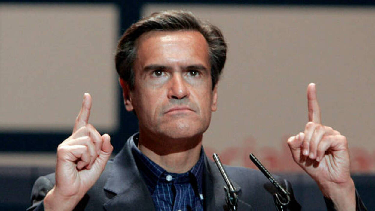 López Aguilar anuncia que su reincorporación en el PSOE será "inmediata"