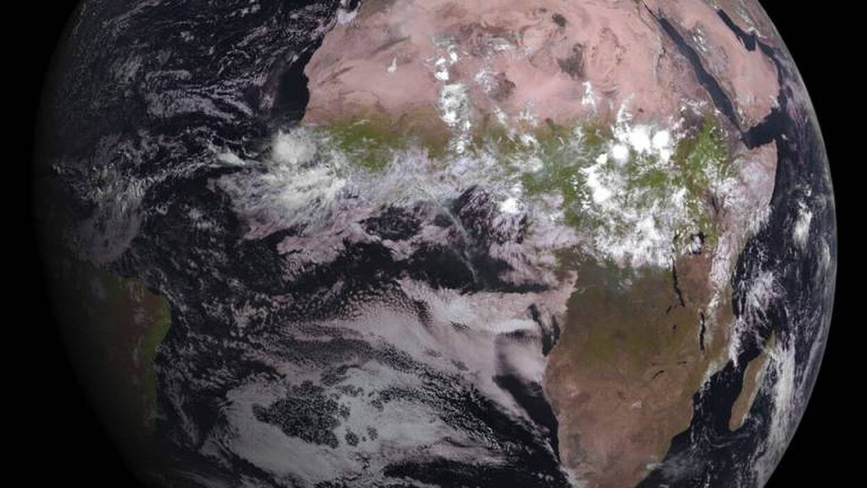 El satélite meteorológico MSG-4 captura la primera fotografía de la Tierra