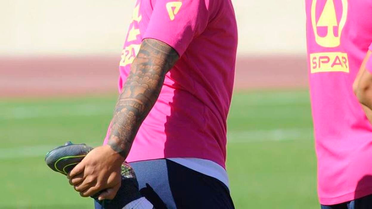 Araujo valora una posible salida