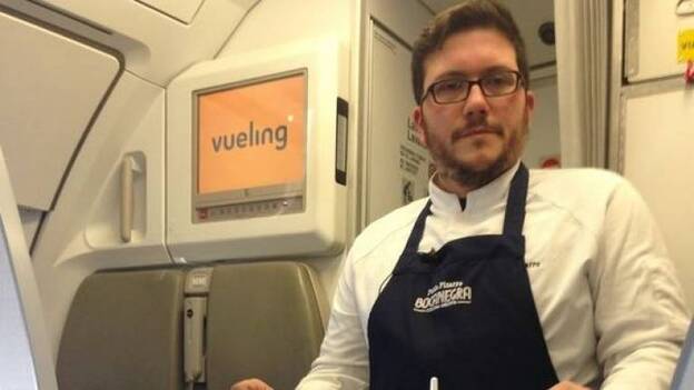 Vueling ofrece en un vuelo &#039;bocadillos gourmet&#039; realizados por el chef Pablo Pizarro