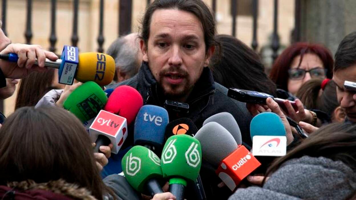 Iglesias defiende ante Sánchez la conveniencia de un referéndum en Cataluña