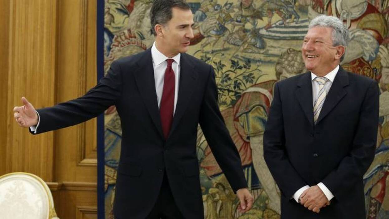 Pedro Quevedo traslada al Rey que le gustaría que encargara de nuevo a Rajoy someterse a la investidura