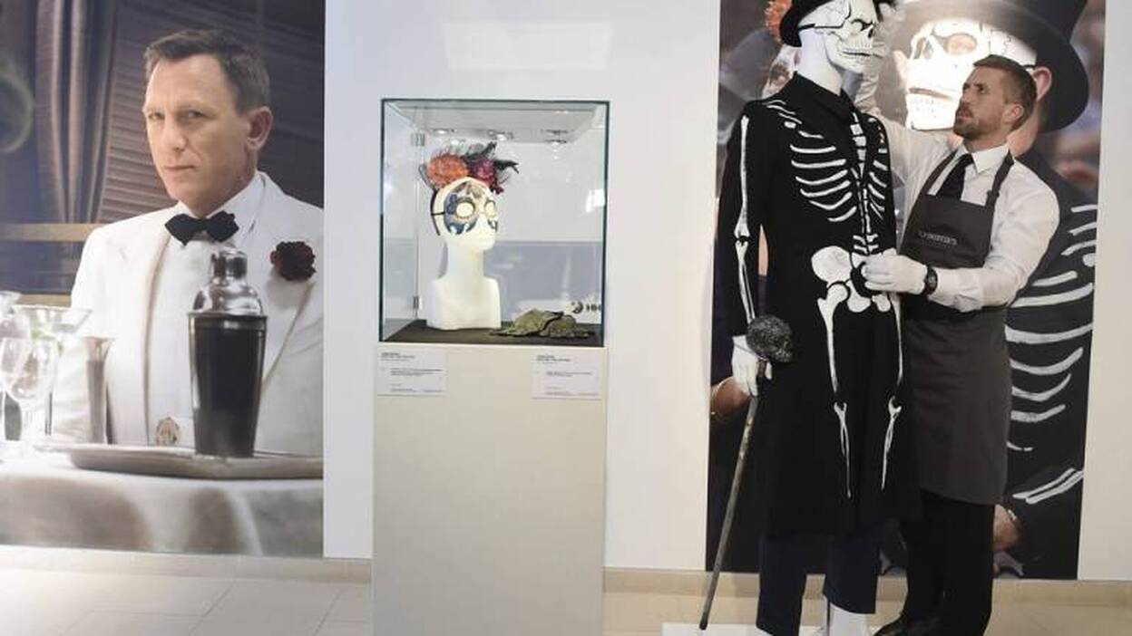 Subasta de los objetos de "Spectre"
