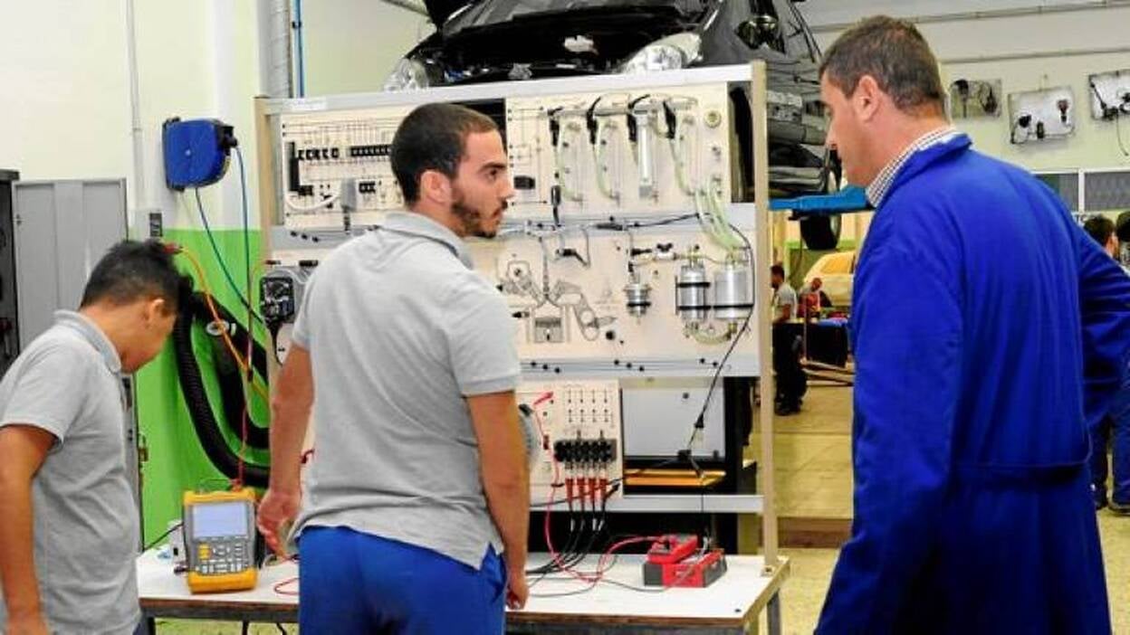 Sólo un 1,32% de las plazas de FP son de modalidad dual